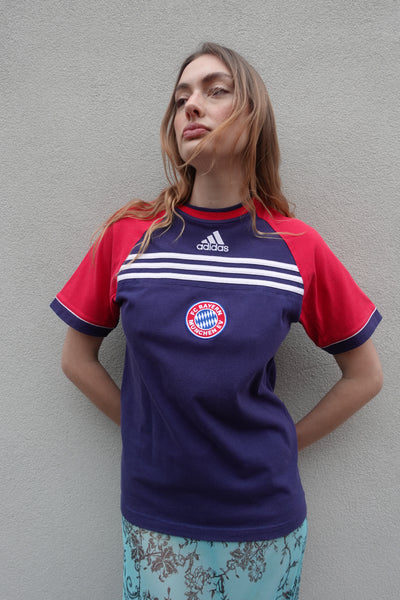 VINTAGE ADIDAS SOCCER TSHIRT