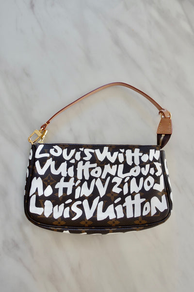 LV GRAFITTI POCHETTE BAG