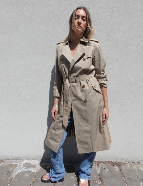 VINTAGE BURBERRY TRENCH COAT