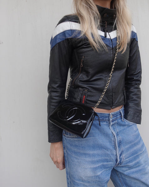 VINTAGE CHANEL POUCH BAG