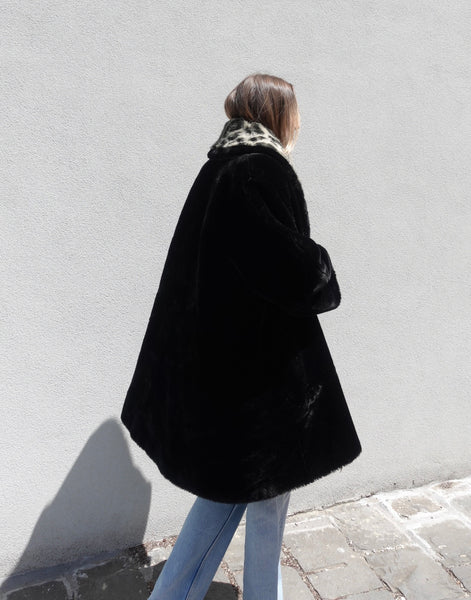 VINTAGE FAUX FUR COAT