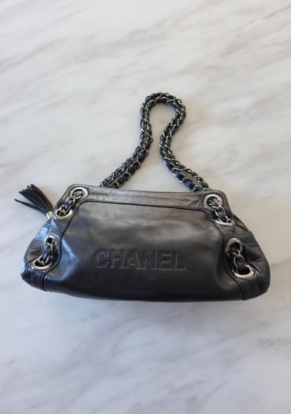 VINTAGE CHANEL LOGO BAG