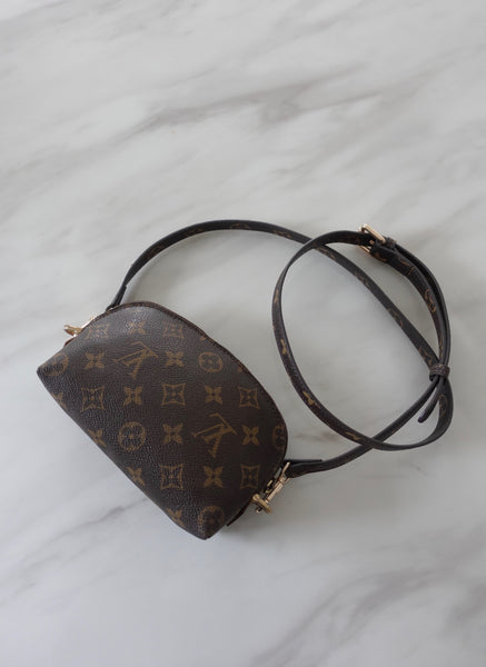 VINTAGE LOUIS VUITTON POUCH BAG