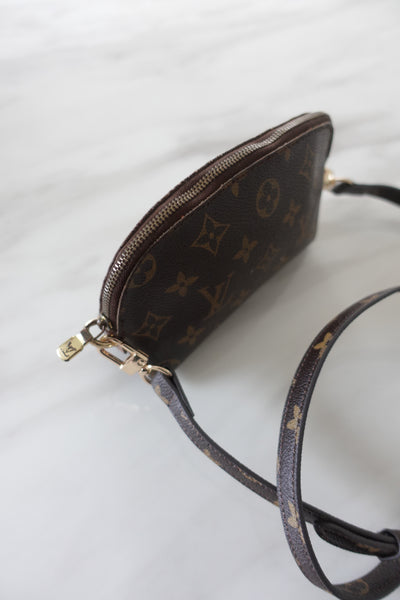 VINTAGE LOUIS VUITTON POUCH BAG