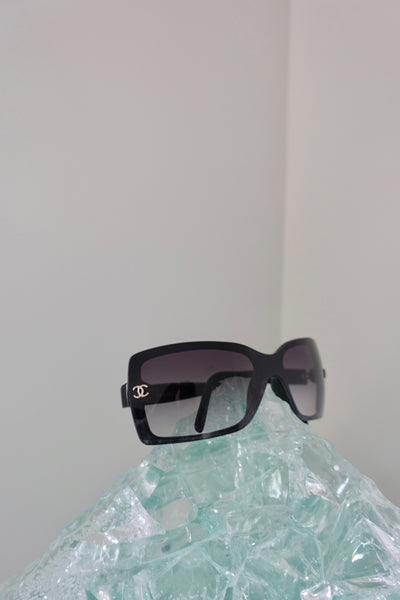 2000s CHANEL SUNGLASSES