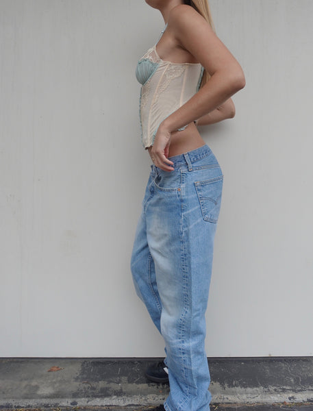 VINTAGE LEVIS 501 JEANS
